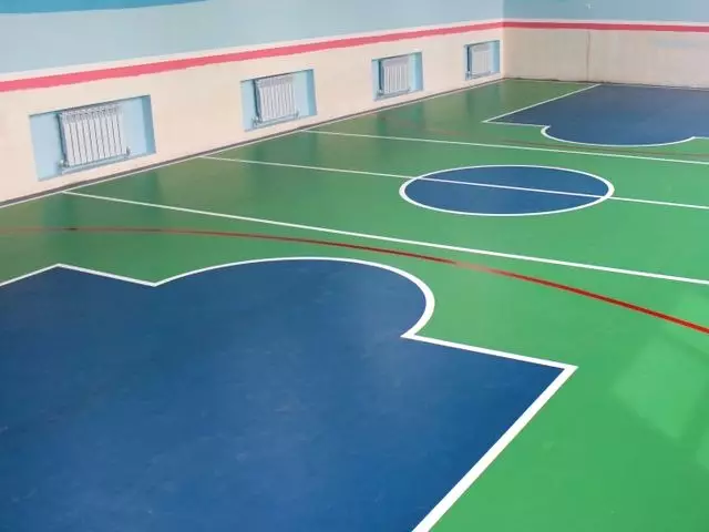 Укладка напольных ПВХ покрытий для спортивных залов